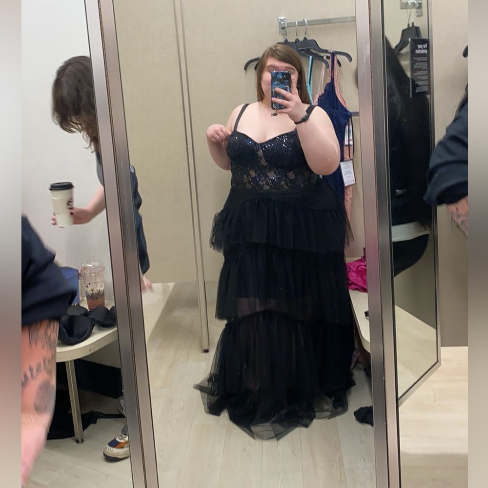 Black plus size prom dress